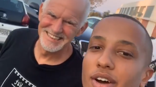 Όταν ο τράπερ Light συνάντησε το Γιώργο Παπανδρέου: &quot;Εδώ με το ορθόδοξο το παλιό το ΠΑΣΟΚ&quot;