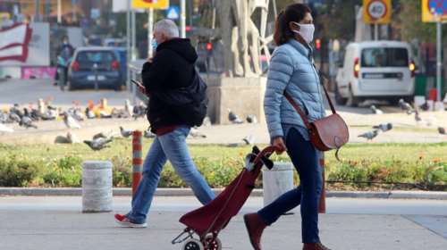 Κορονοϊός: Με αυτά τα 4 απλά &quot;κόλπα&quot; οι μάσκες σας προστατεύουν καλύτερα από τις μεταλλάξεις