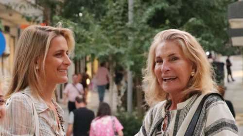 Η μητέρα της Τατιάνα Μπλάτνικ με μπικίνι στα νεανικά της χρόνια