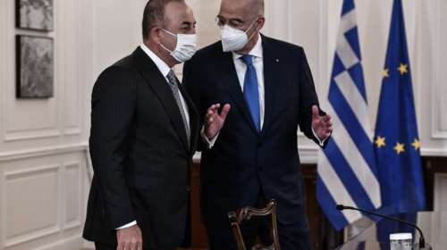 Συνάντηση Δένδια - Τσαβούσογλου: Στη συμφωνία για τα πιστοποιητικά Covid -19 εστιάζουν τα τουρκικά ΜΜΕ