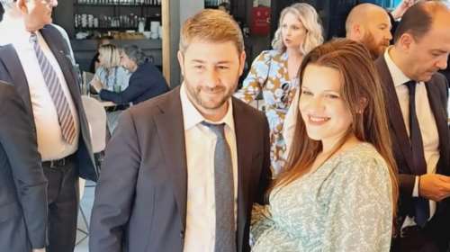 Νέες αποχωρήσεις από το ΠΑΣΟΚ - Εφυγε η Τρικαλινή κτηνοτρόφος Ιωάννα Καρρά