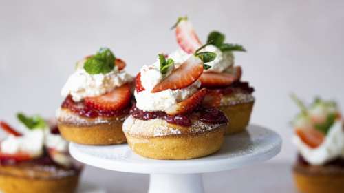 Εορτολόγιο: Πολλά ονόματα γιορτάζουν σήμερα, Τετάρτη 3 Σεπτεμβρίου