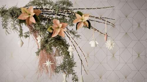 Χριστούγεννα με αίσθηση πολυτέλειας: Σικ διακοσμήσεις με χρυσές λεπτομέρειες και αλεξανδρινά