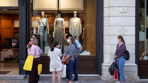 Κορονοϊός: Στο &quot;κόκκινο&quot; η Αττική με 949 νέα κρούσματα - &quot;Βράζει&quot; η Κρήτη με 468 - 284 στη Θεσσαλονίκη