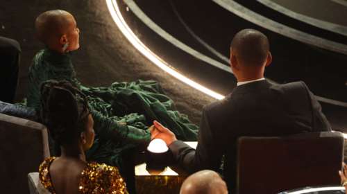 Η Τζέιντα Πίνκετ Σμιθ μιλά για το &quot;Οσκαρικό χαστούκι&quot; - Δεν καλύπτει τον άντρα της, ούτε σχολιάζει τον Κρις Ροκ