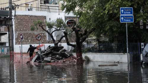 Κακοκαιρία &quot;Μπάλλος&quot;: Έκτακτη σύσκεψη στην Πολιτική Προστασία με εντολή Μητσοτάκη