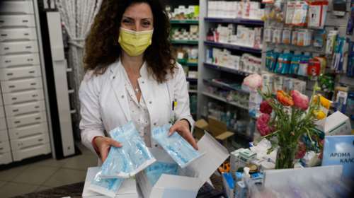 ΕΟΦ: Τα self test θα διατίθενται μόνο από τα φαρμακεία - Τέλος στις φήμες για τα σούπερ μάρκετ