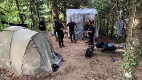 Φαρ ουέστ στη Σπάρτη: Άγρια συμπλοκή με εμπόρους ναρκωτικών, δύο αστυνομικοί τραυματίες