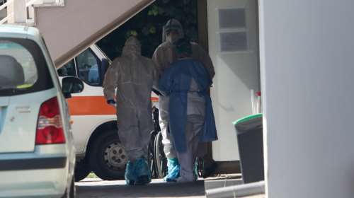 Ξεφεύγει ο κορονοϊός: 21 νέα κρούσματα μέσα σε ένα 24ωρο σε Λάρισα και Μαγνησία