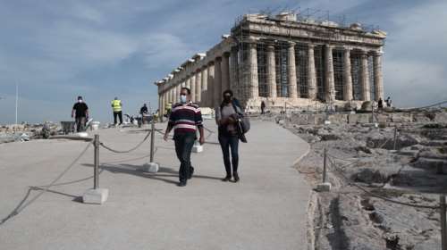 Ακρόπολη: Η ΕΣΜΑ απαντά στην κριτική για τις επεμβάσεις στον Ιερό Βράχο