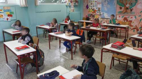 ΣΥΡΙΖΑ: Το σχέδιο για το άνοιγμα των σχολείων πήγε διακοπές