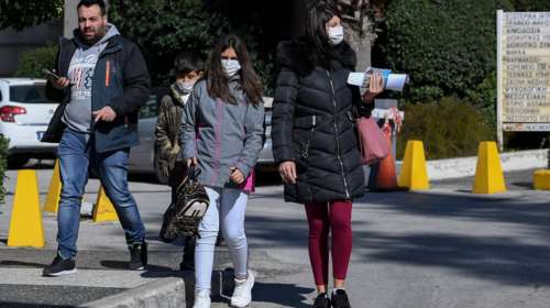 ΕΟΔΥ: Θερίζει η γρίπη, τρεις νεκροί, 7 σοβαρά στις ΜΕΘ - Σε υψηλό οι θάνατοι από κορονοϊό