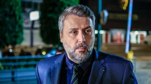 Γιάννης Καλλιάνος: Συγκλονίζει για τον θάνατο του πατέρα του - "Έκλαιγα όλη μέρα σε έναν καναπέ, πήγα σε ψυχίατρο"