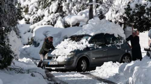 Αποκαταστάθηκε η κυκλοφορία στην λεωφόρο Διονύσου και στην εθνική Ελευσίνας - Θηβών