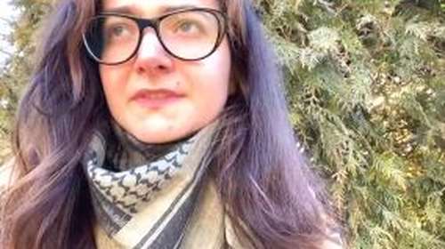 Κίεβο: Συγκλονίζει η περιγραφή νεαρής τραυματιοφορέα - &quot;Δεν έχεις πού να κρυφτείς&quot; [Βίντεο]