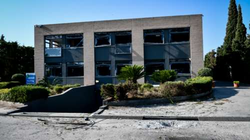 Βάρη: Αστυνομικός ο τραυματίας από την επίθεση στην εταιρεία πετρελαιοειδών [Εικόνες]