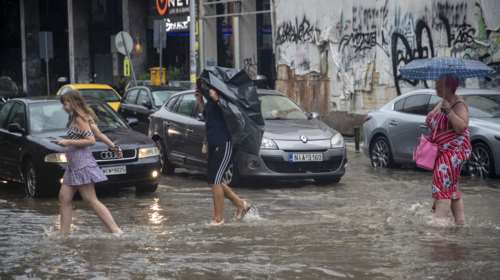 Καιρός: Μία ζέστη, μία κρύο - Νέα μεταβολή με καταιγίδες και πτώση της θερμοκρασίας, πού θα χτυπήσει η κακοκαιρία
