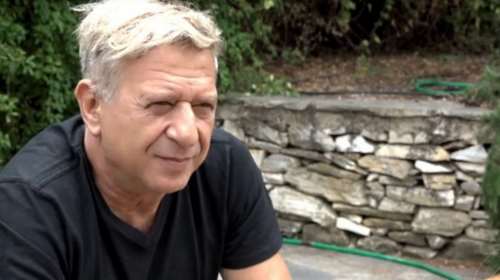 Κώστας Κόκλας: &quot;Kοιμάμαι πολύ καλά μαζί της, δεν έχουν πρόβλημα οι σύντροφοί μου&quot;