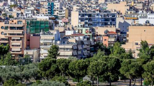 Στεγαστική κρίση: Τα προγράμματα &quot;Σπίτι μου&quot; και η έλλειψη νέων κατασκευών διατηρεί ψηλά τις τιμές των ακινήτων