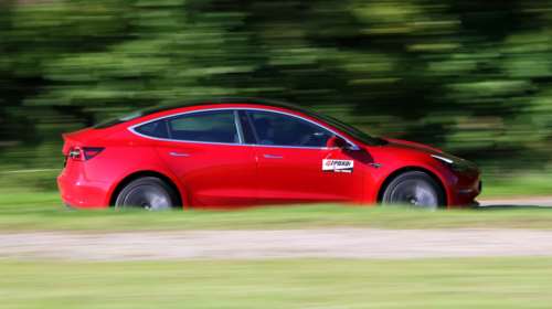 Tesla - Kέρδη στο δεύτερο τρίμηνο, στο Τέξας το νέο της εργοστάσιο