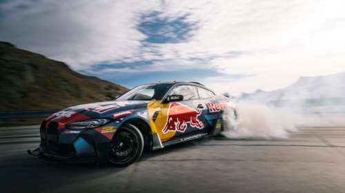 Δύο BMW M4 ντριφτάρουν: Πώς να αναστατώσετε την Ελβετία