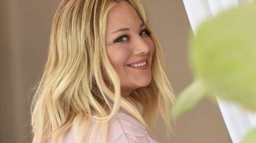 Shoe lover alert: Το καμαρίνι της Νάνσυς Ζαμπέτογλου είναι γεμάτο με ψηλοτάκουνα παπούτσια