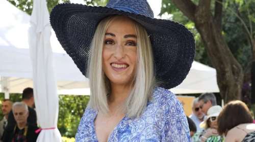 Ιωάννα Παλιοσπύρου: Η glamorous εμφάνιση σε βραδινή έξοδο που συζητήθηκε