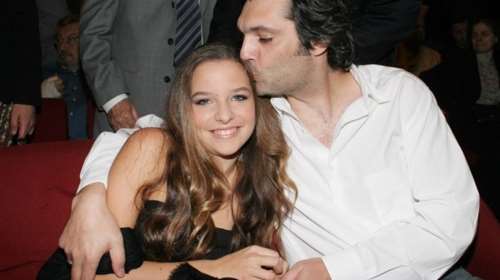 Εριέττα Κούρκουλου-Άλκις Κούρκουλος: Η τρυφερή αγκαλιά της 14χρονης Εριέττας με τον μεγάλο της αδερφό, Άλκη