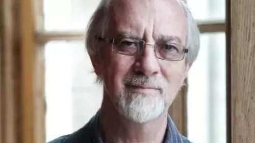Βρετανία: Πέθανε ο συγγραφέας Τζόζεφ Ντιλέινι