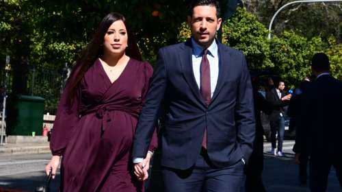 Κωνσταντίνος Κυρανάκης: Mε την έγκυο σύζυγό του, Ελένη Αθερινού, στην ορκωμοσία