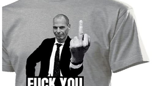 Εξαλλος ο Βαρουφάκης ζητά να αποσυρθεί t-shirt της Amazon που τον δείχνει να χειρονομεί στη Γερμανία [εικόνα]