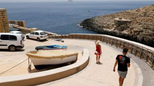 Κορονοϊός: Η Μάλτα γίνεται η πρώτη χώρα της ΕΕ που κλείνει τα σύνορα σε όλους τους ανεμβολίαστους επισκέπτες