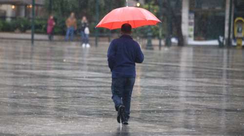 Καιρός: Βροχές, καταιγίδες και πτώση της θερμοκρασίας
