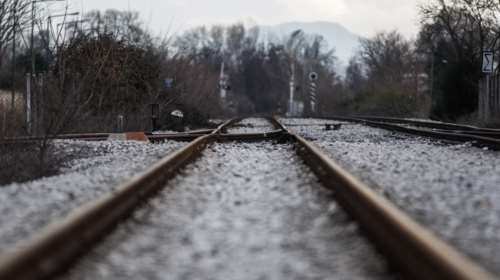 Ηellenic Train: Προσωρινή διακοπή της κυκλοφορίας στο τμήμα Σίνδος - Άδενδρο λόγω πυρκαγιάς