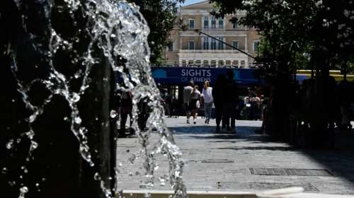 Καιρός: Αποπνικτική η ατμόσφαιρα με 38άρια και ανέμους - Πού θα φτάσει η θερμοκρασία στην Αθήνα