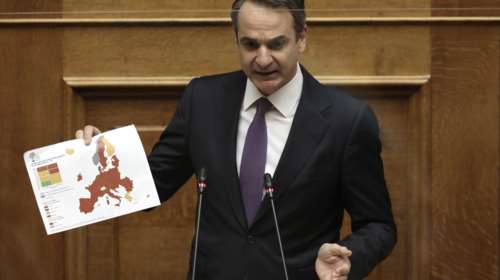 Ειρωνείες Μητσοτάκη στην πρόταση Τσίπρα για τα εμβόλια: "Πάλι καλά που δεν είπατε να κρατικοποιήσουμε την Pfizer με ένα νόμο και ένα άρθρο"