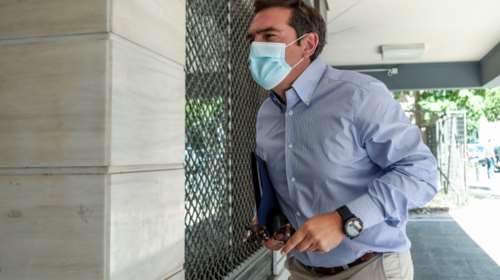 Αντιδράσεις εντός ΣΥΡΙΖΑ για τον &quot;ανασχηματισμό&quot; Τσίπρα: Έρχονται &quot;συντροφικά μαχαιρώματα&quot; στην Κεντρική Επιτροπή