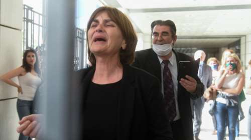 Το σπαρακτικό &quot;κατηγορώ&quot; της μητέρας της Ελένης Τοπαλούδη-Γράφει βιβλίο στη μνήμη της κόρης της