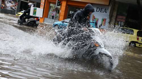 Wolt: Σταματά παραγγελίες και παραδόσεις στις περιοχές με έντονα φαινόμενα