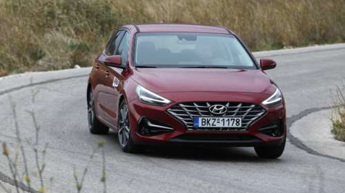 Hyundai i30: Οδηγούμε το ανανεωμένο μοντέλο 1.0T 120ps