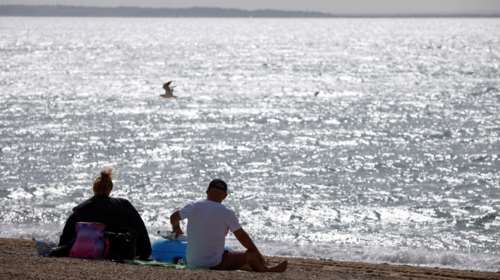 Κορονοϊός-Βρετανία: Ο Τζόνσον επαναφέρει την απαγόρευση σεξ σε ζευγάρια που δεν μένουν μαζί!