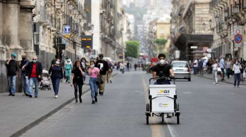 Ιταλία: Προβληματίζει η αύξηση των κρουσμάτων και του αριθμού των νεκρών το τελευταίο 24ωρο