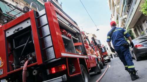 Συναγερμός στη Νέα Ιωνία - Ξέσπασε φωτιά σε διαμέρισμα