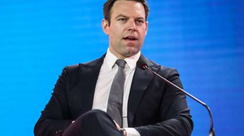 Κασσελάκης - Το πρόγραμμα του Κινήματος Δημοκρατίας: Μείωση φόρου για νοικοκυριά, αυτοαπασχολούμενους, επιχειρήσεις