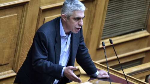 Επίθεση στον Γιώργο Τσίπρα για τους μετανάστες στα Μέγαρα: &quot;Προδότη, δεν ντρέπεσαι λίγο&quot; [βίντεο]