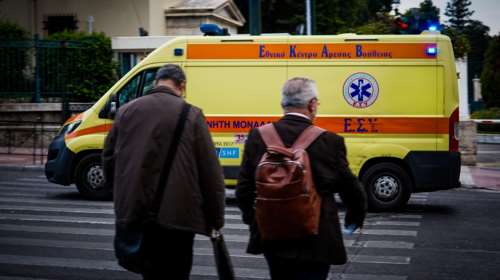 Τροχαίο στη Μεσογείων: Κατέληξε 51χρονος που παρασύρθηκε από μοτοσικλετιστή