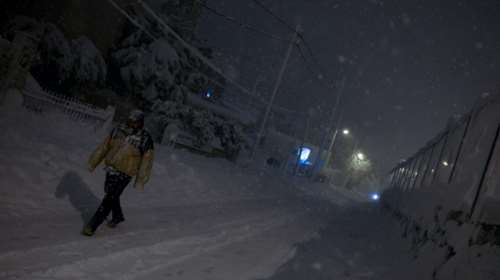 Κακοκαιρία Ελπίδα: Αντιολισθητικές αλυσίδες ακόμα και στο κέντρο της Αθήνας – Η ανακοίνωση της ΓΑΔΑ