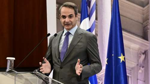 Η κυριακάτικη ανασκόπηση Μητσοτάκη χωρίς καμία αναφορά στη διαγραφή Σαμαρά: Ρεύμα, Πολυτεχνείο, ΕΣΥ και Safe Youth app