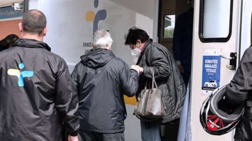 Δραματική έκκληση του Δημάρχου Γλυφάδας: &quot;Η κατάσταση δεν ήταν ποτέ χειρότερη, εμβολιαστείτε&quot; -  Έκρηξη κρουσμάτων