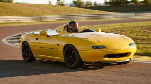 Ωπ, μονοθέσιο restomod Mazda MX-5 πρώτης γενιάς